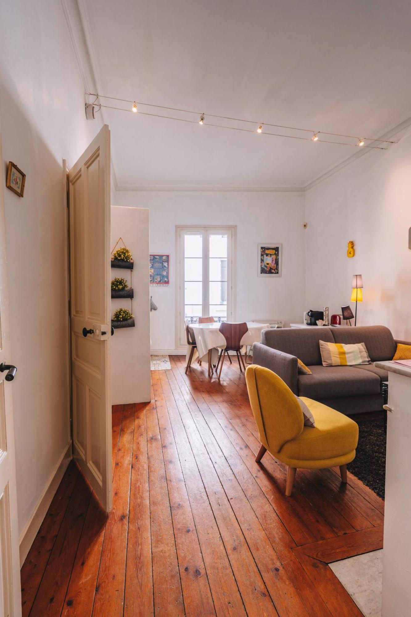 Demeure & Confort Nimes Bagian luar foto