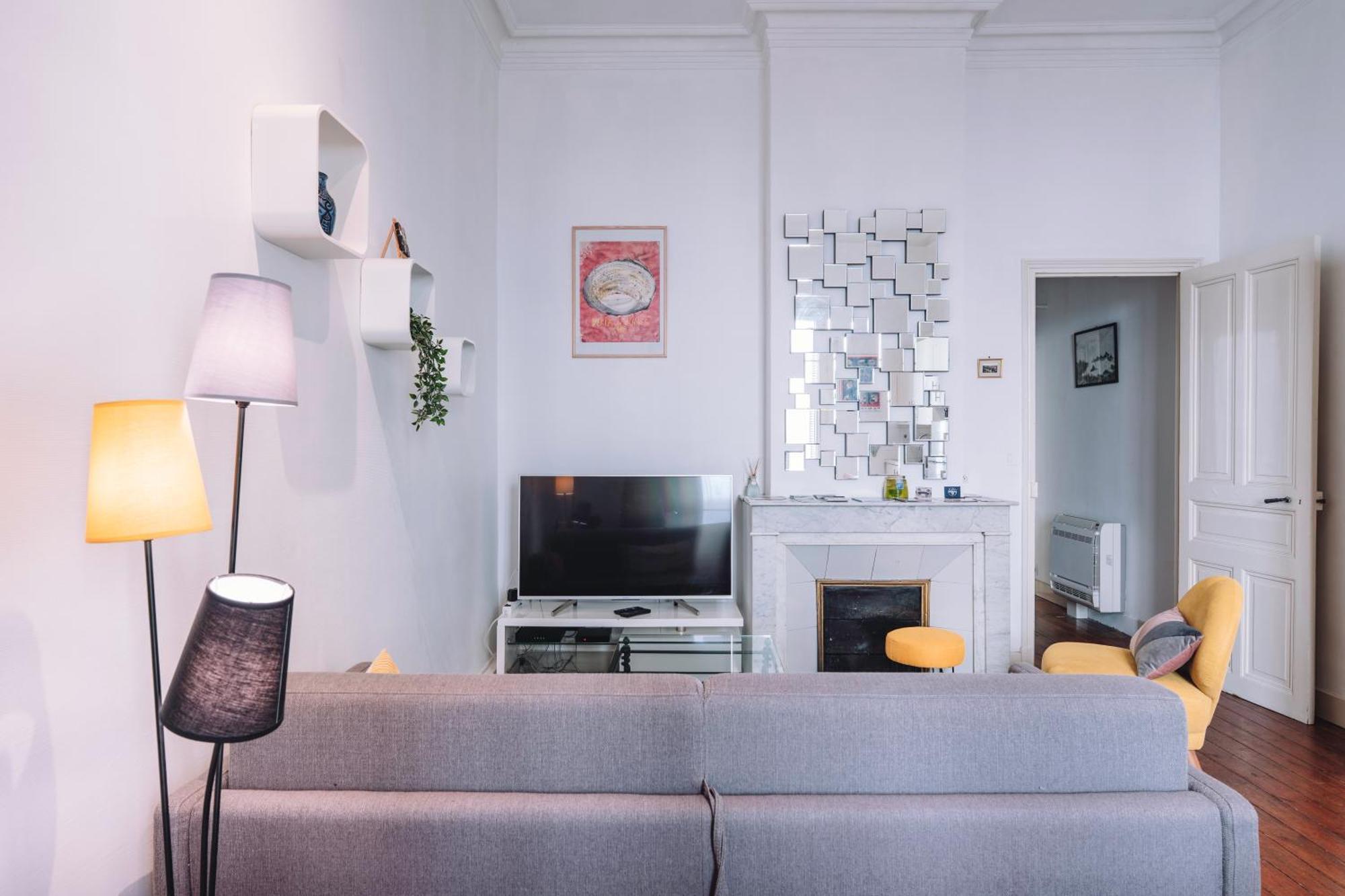 Demeure & Confort Nimes Bagian luar foto