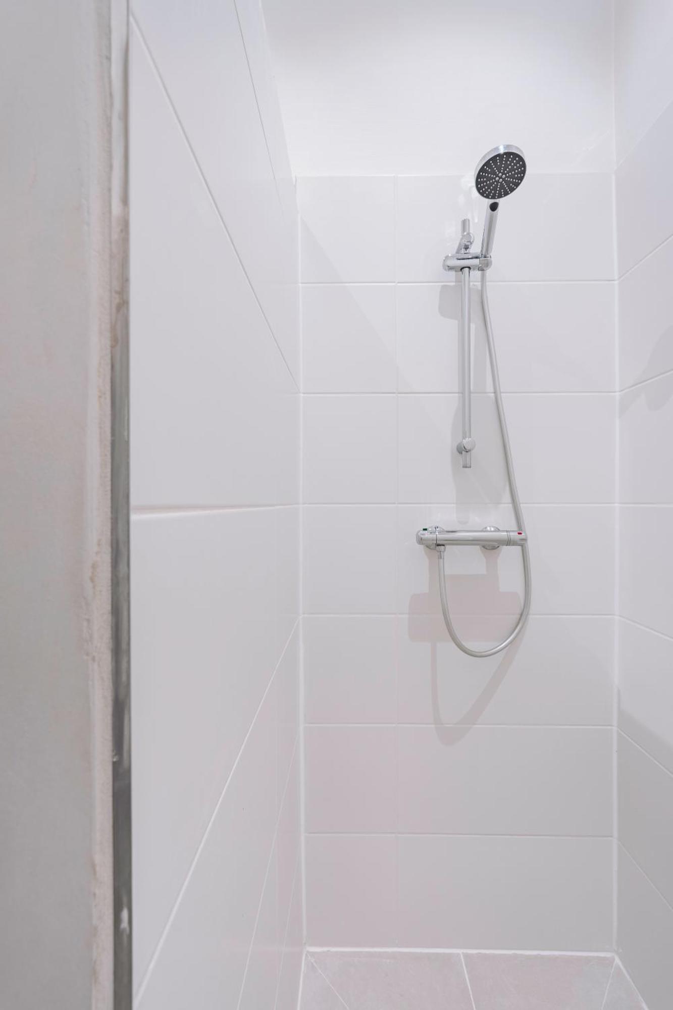 Demeure & Confort Nimes Bagian luar foto